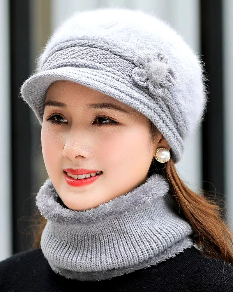 Bonnet et écharpe doublés de fourrure pour femmes