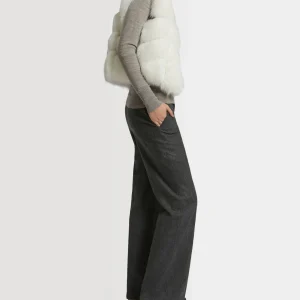 Short gilet in fox fur