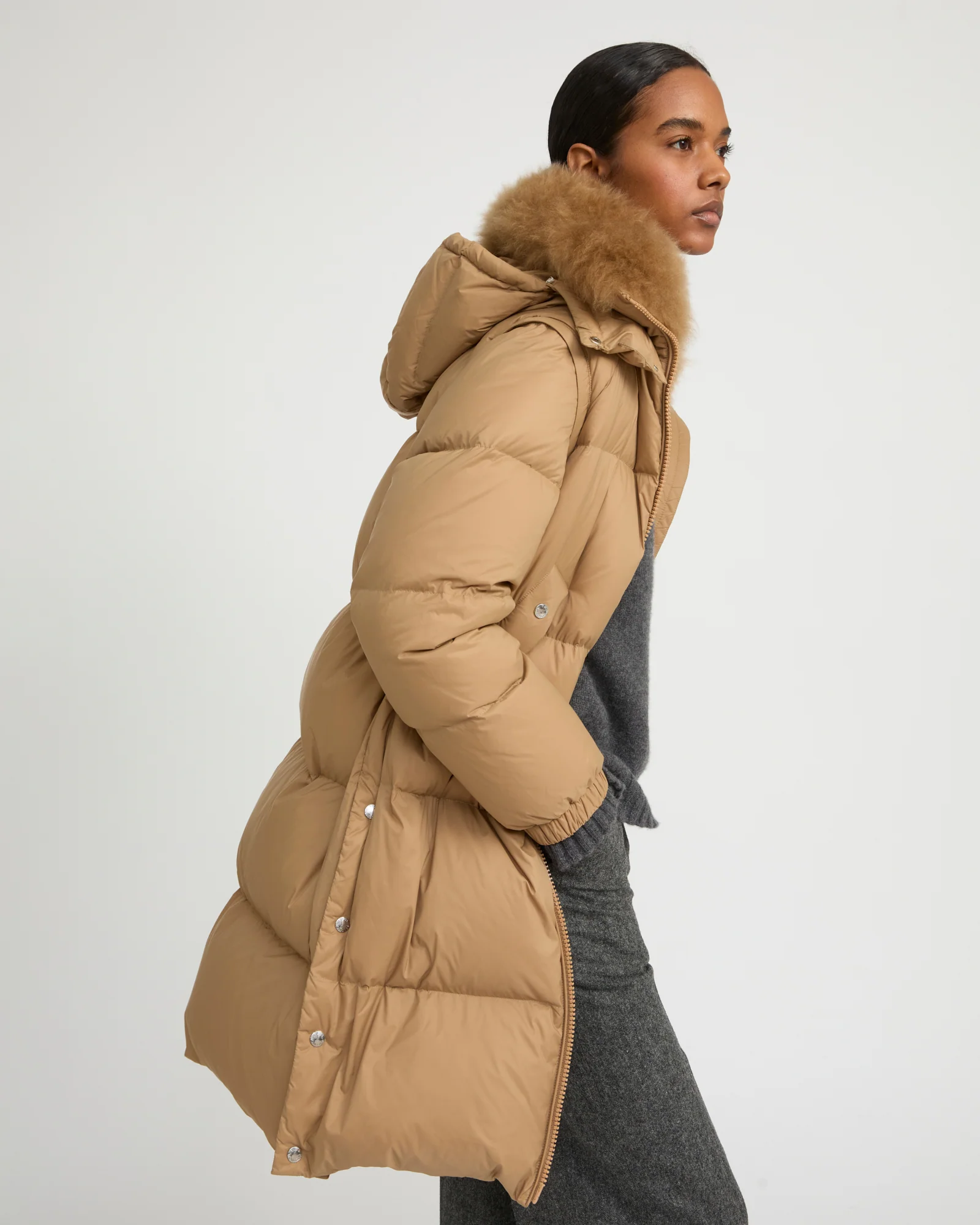 7/8 Long down jacket in water-repellent technical fabric with collar trim in fluffy lambswool – Image 2