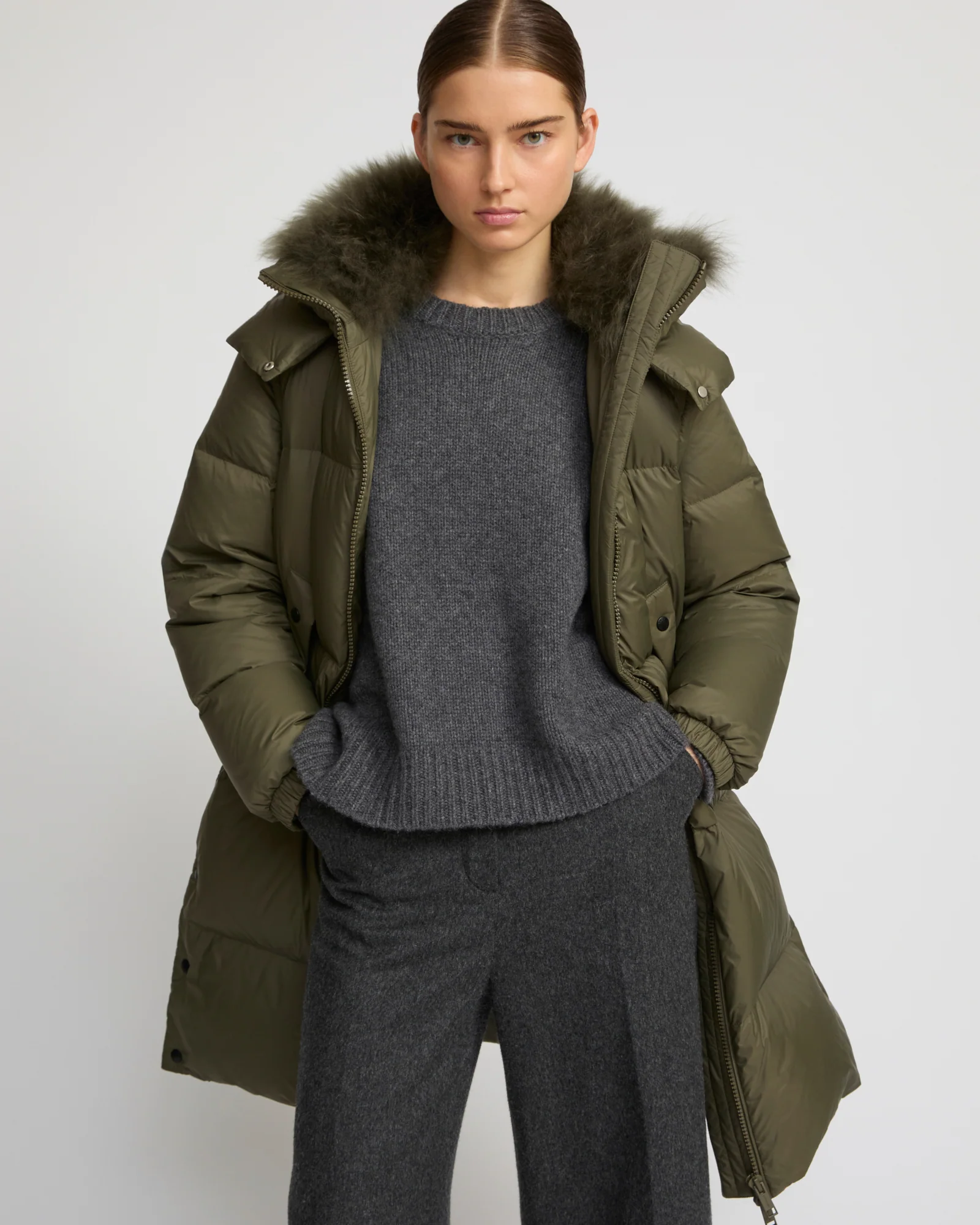7/8 Long down jacket in water-repellent technical fabric with collar trim in fluffy lambswool