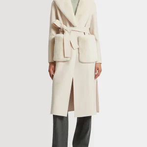 Belted coat in cashmere wool with mink fur collar and over-pockets