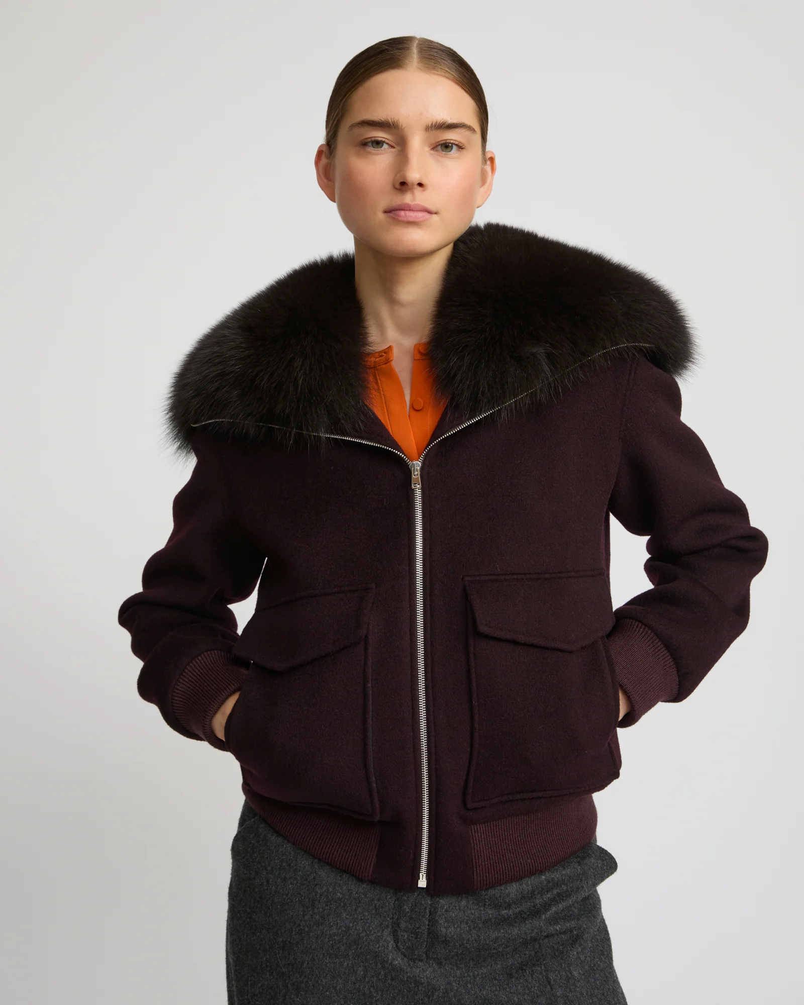 Cropped jacket in cashmere wool with fox fur collar – Image 3