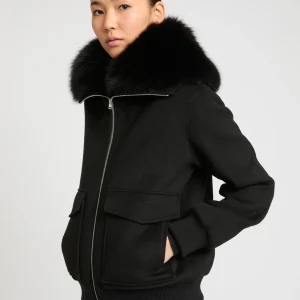 Cropped jacket in cashmere wool with fox fur collar