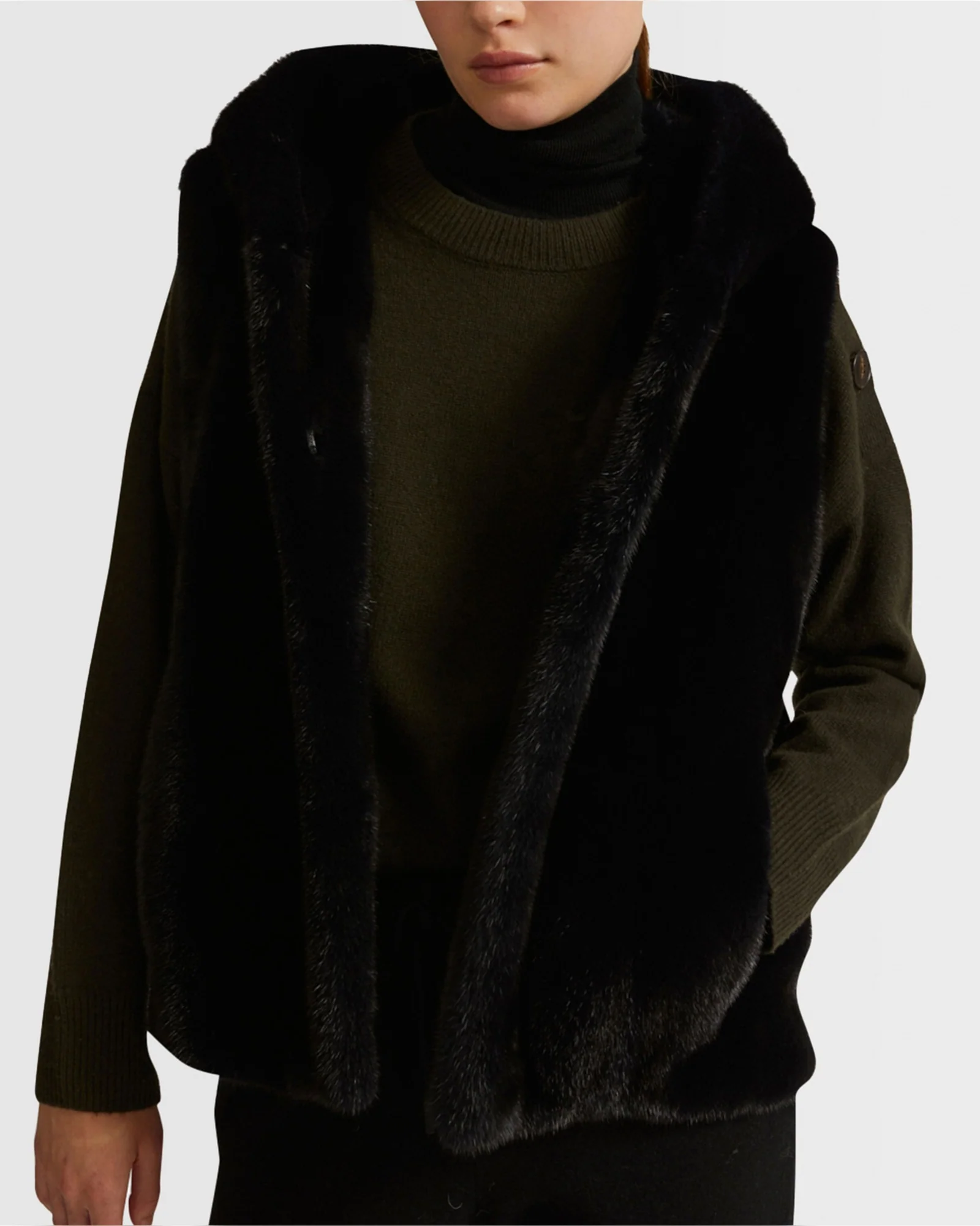 Hooded gilet in long-haired mink fur – Image 2