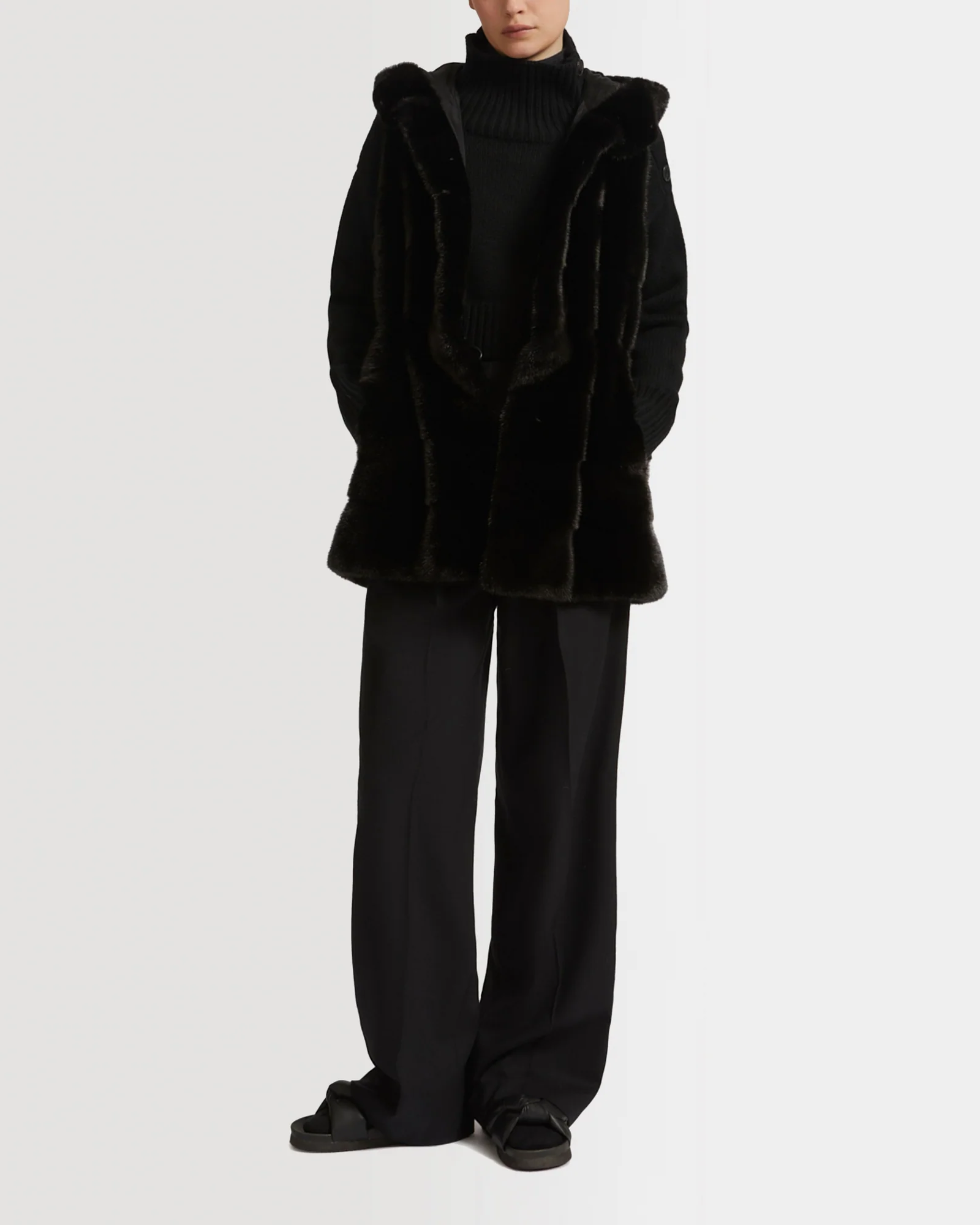 Hooded gilet in long-haired mink fur – Image 2