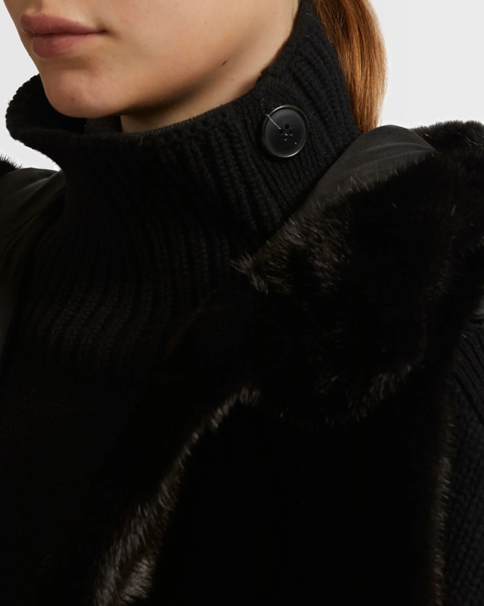 Hooded gilet in long-haired mink fur – Image 3