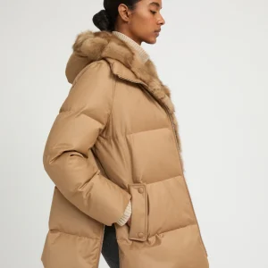 Flannel down jacket with detachable sable fur bib