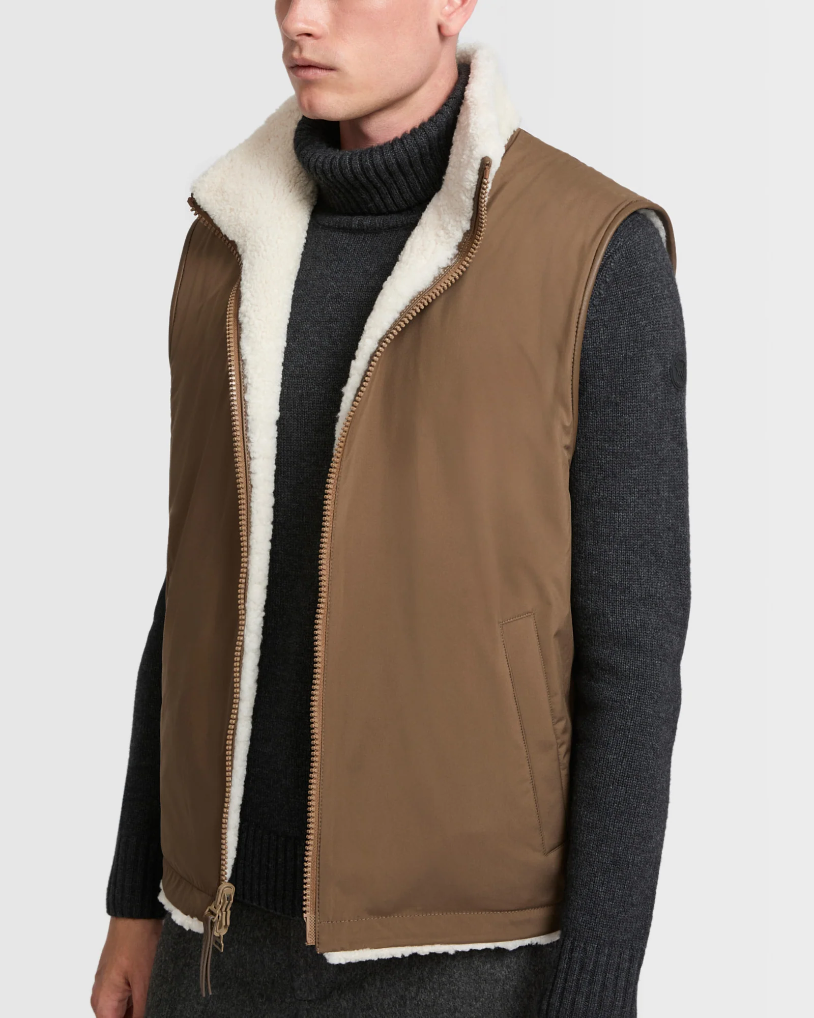 Reversible shearling fleece gilet – Image 5
