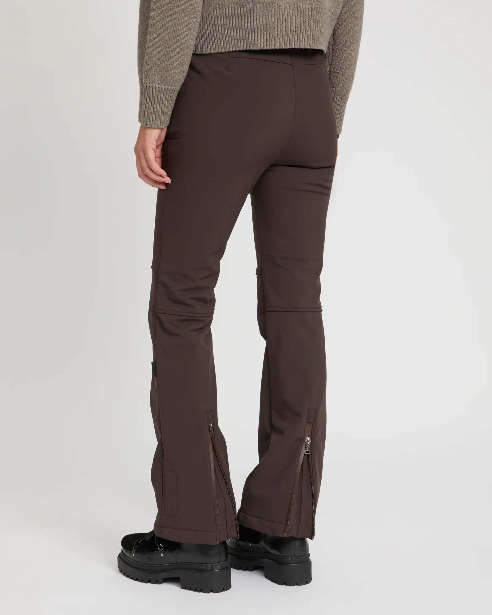 Softshell fabric flared fitted ski trousers – Image 4
