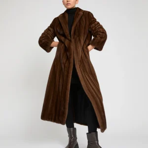 Long coat in long-haired mink fur