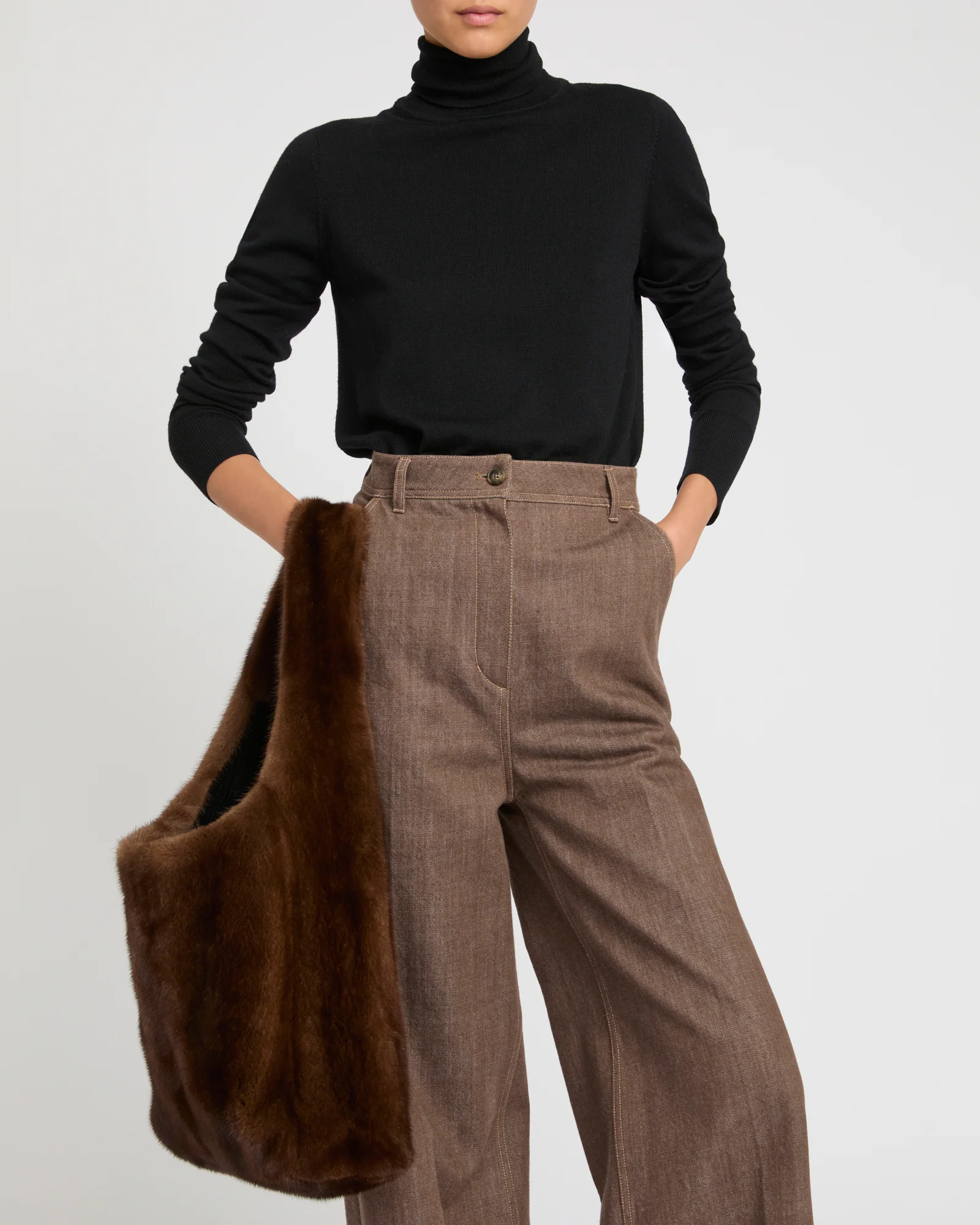 Mink fur bag with lamnskin details – Image 2