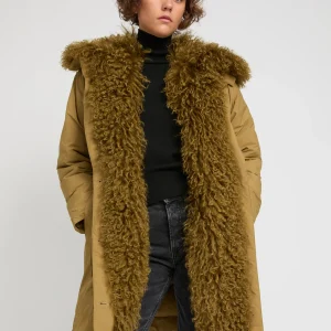 Ultra-light down parka with curly lambskin trim
