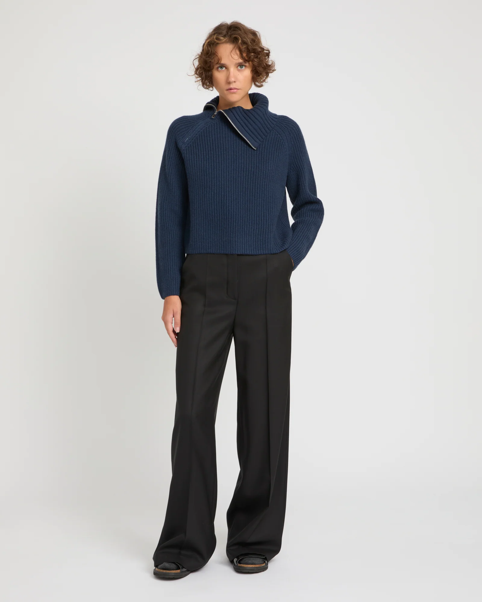 Cropped knitted jumper – Image 3