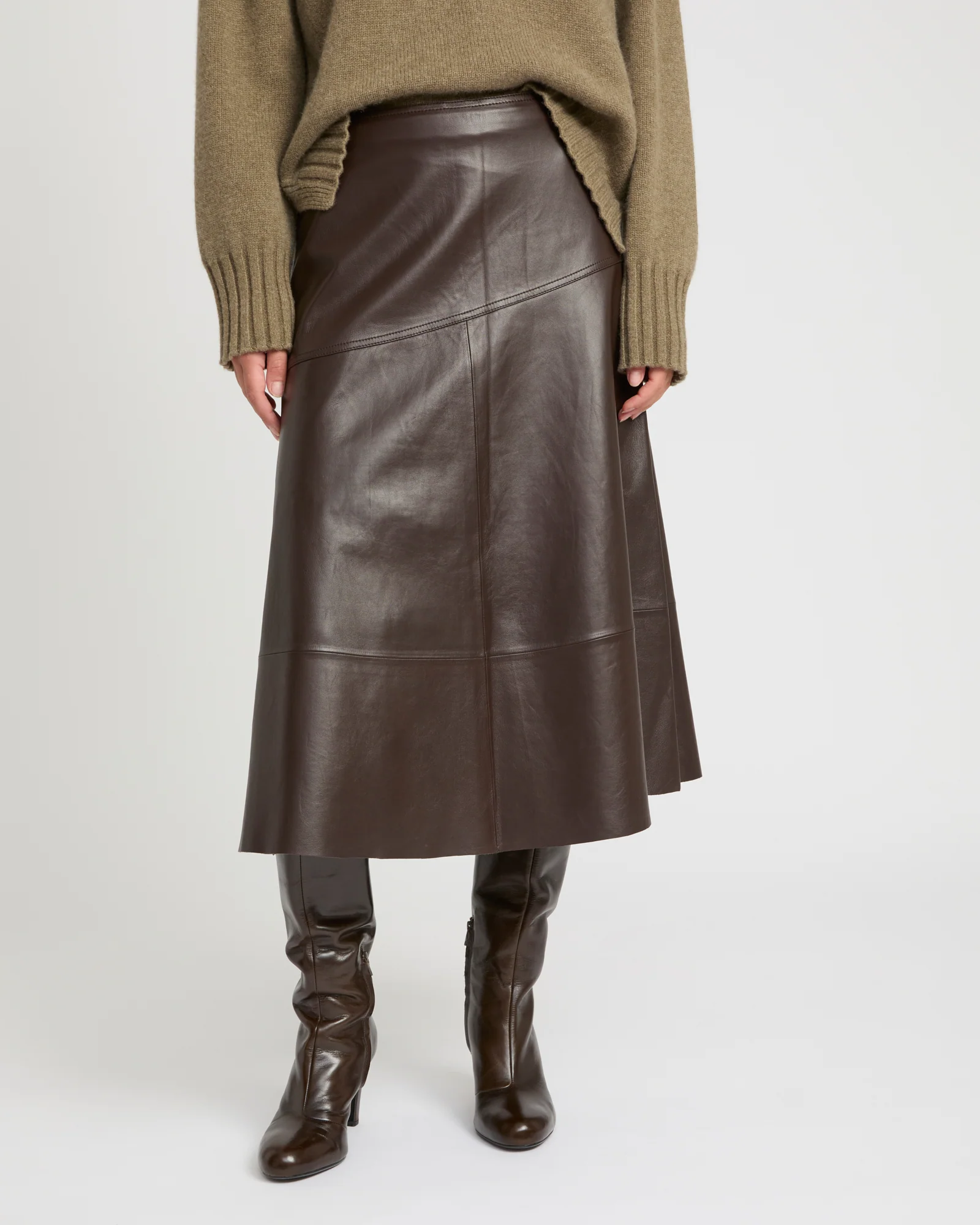 Flared lamb leather skirt – Image 3