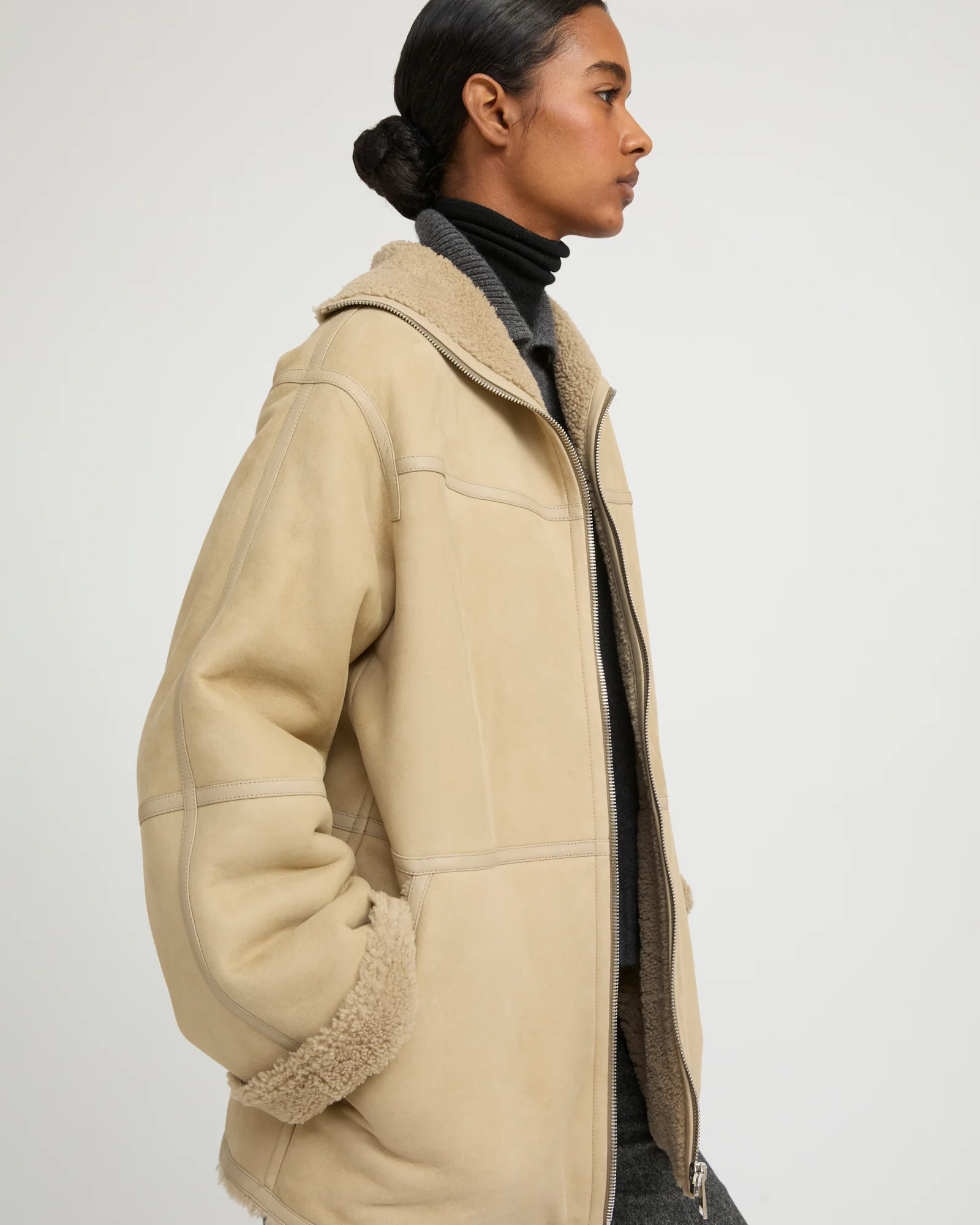 Short suede Merino lambskin coat – Image 4