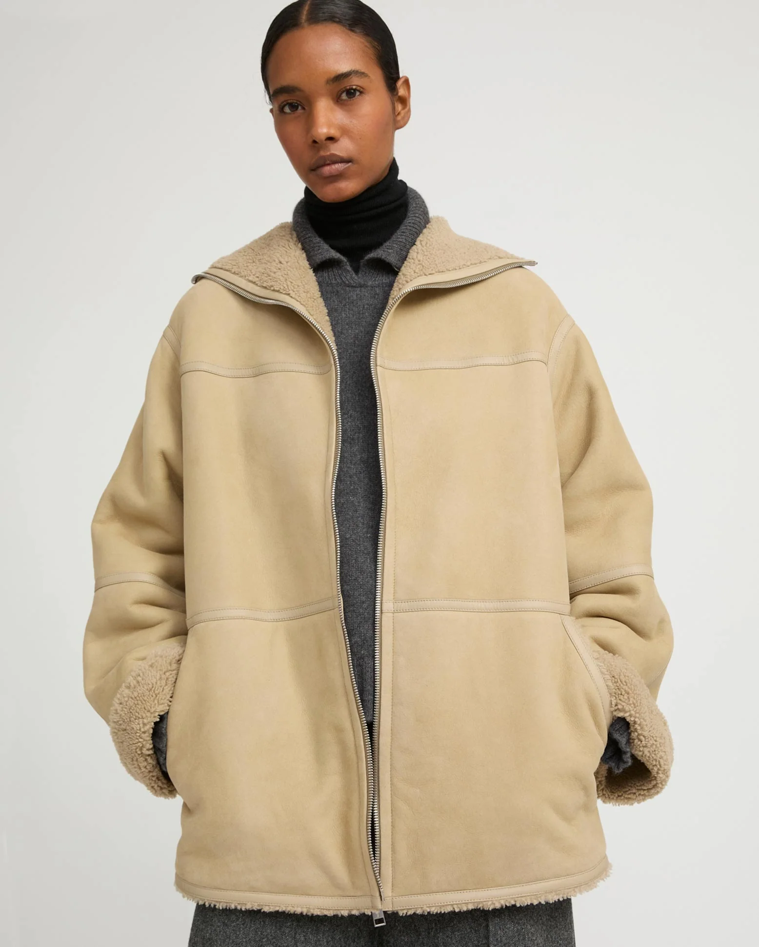 Short suede Merino lambskin coat – Image 2