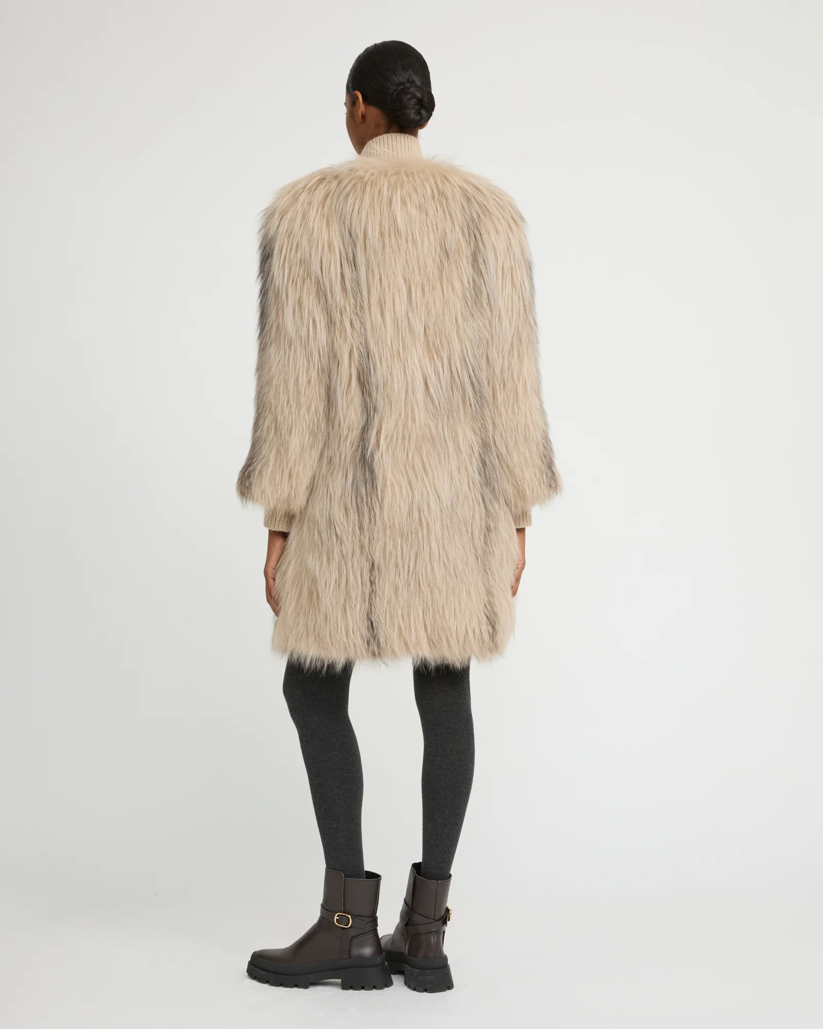 Long jacket in knitted fox fur – Image 5