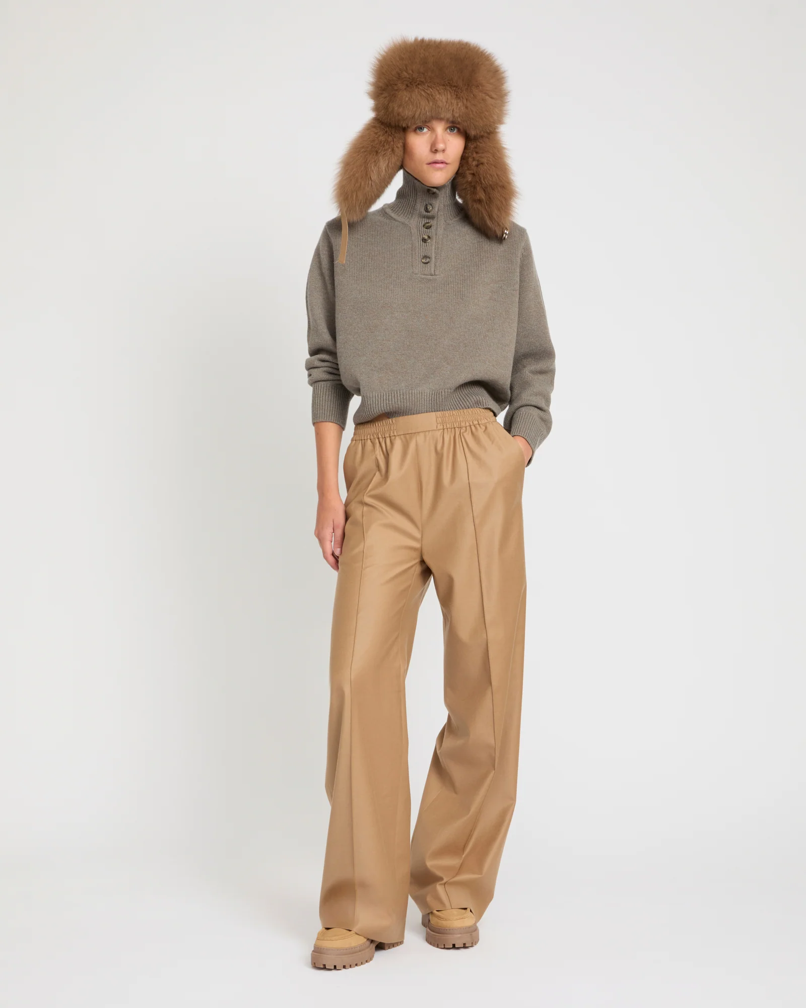 Loose fit trousers with elasticated waistband in flannel fabric – Image 2