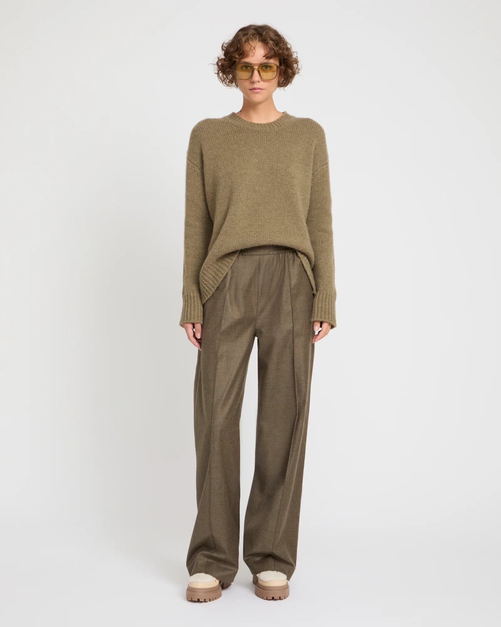 Loose fit trousers with elasticated waistband in flannel fabric – Image 2