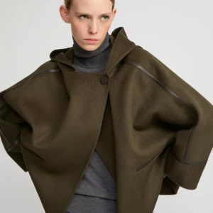 Double-sided cashmere-blend hooded jacket