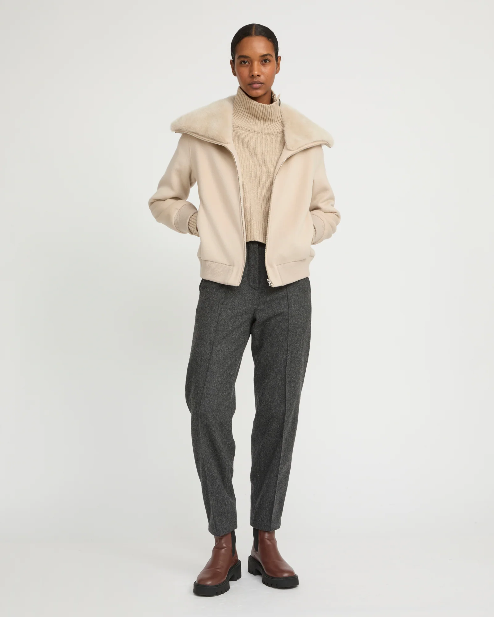 Cashmere-blend cropped blouson with removable mink fur collar – Image 4