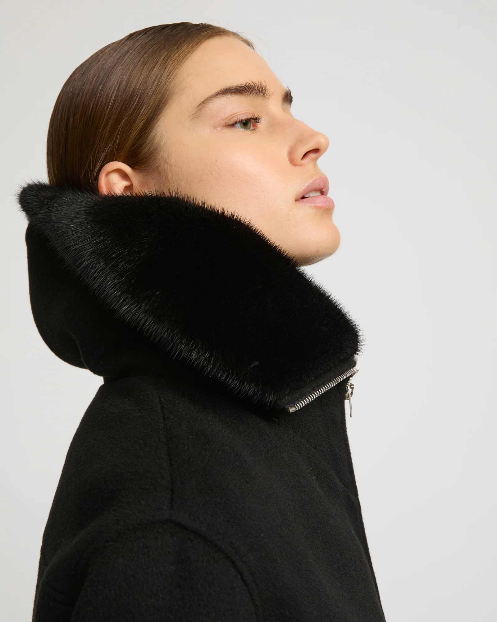 Cashmere-blend cropped blouson with removable mink fur collar – Image 4