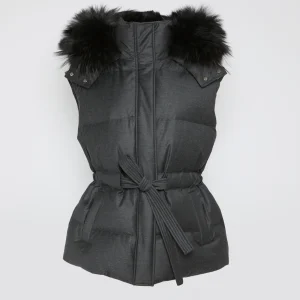 Sleeveless flannel and fox fur jacket