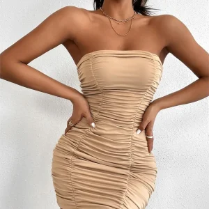 Mini robe plissée dos nu pour femme