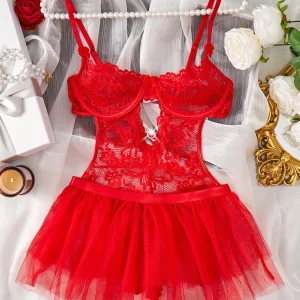 Ensemble soutien-gorge et jarretelles en dentelle transparente