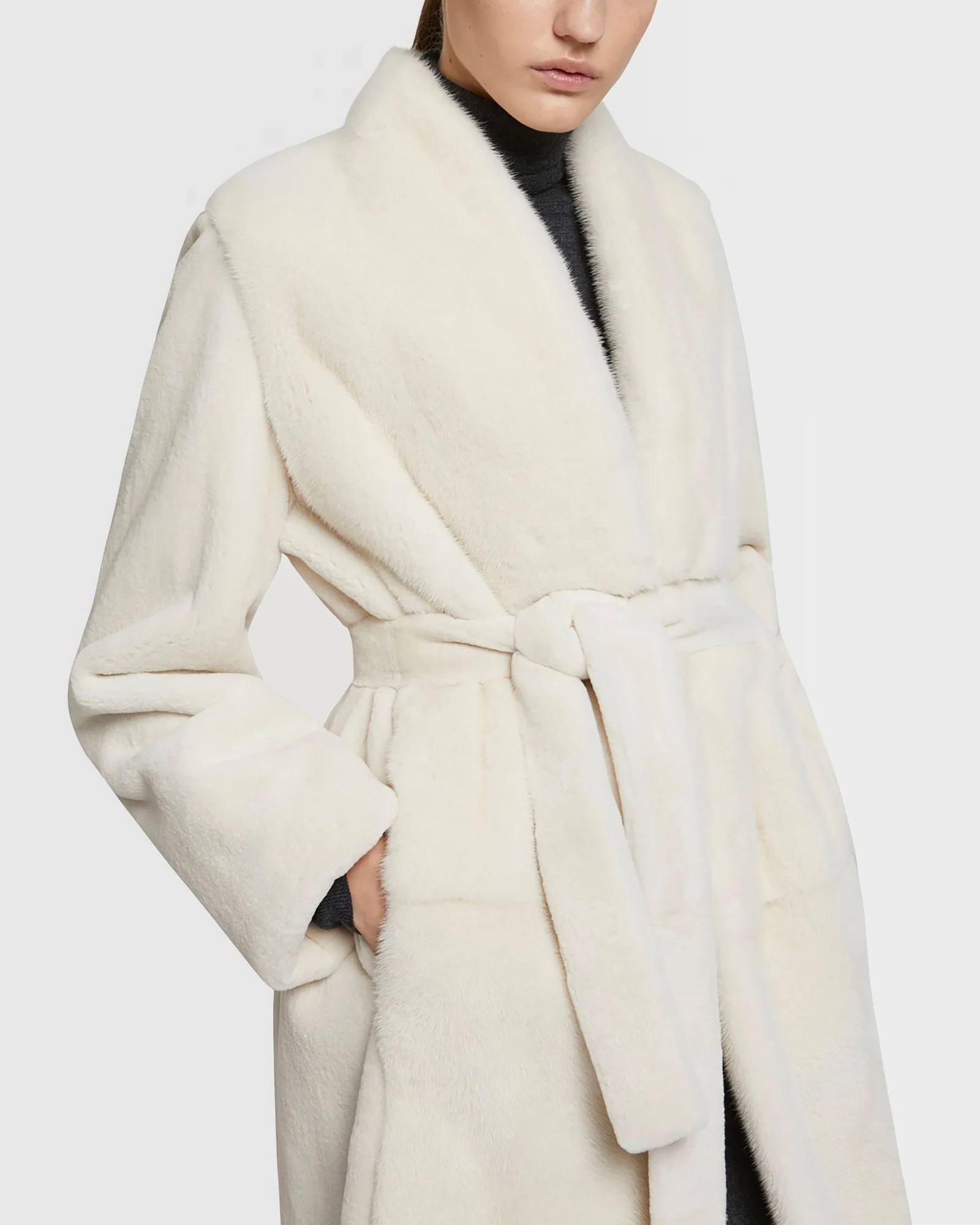 Belted coat in sheared and long-haired mink fur – Image 3
