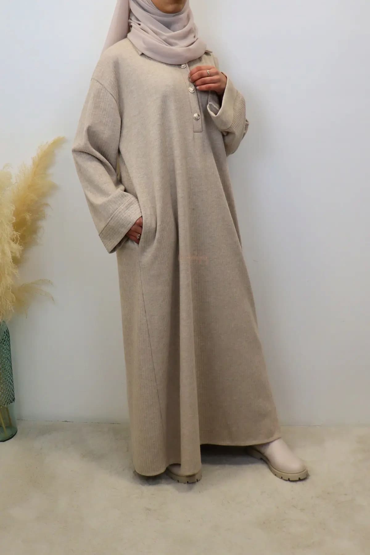 Abaya en Velours Lina Beige – Image 5