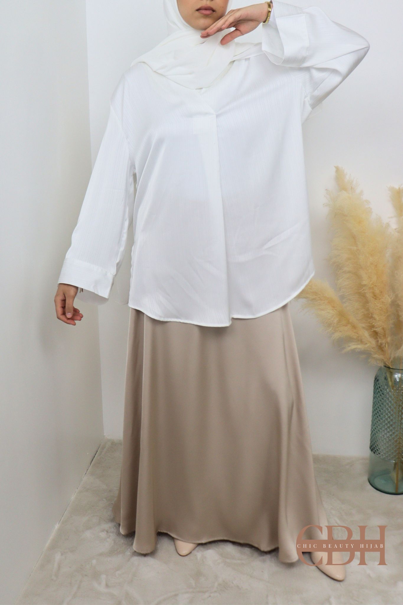 Chemise longue satin plissé – Image 4